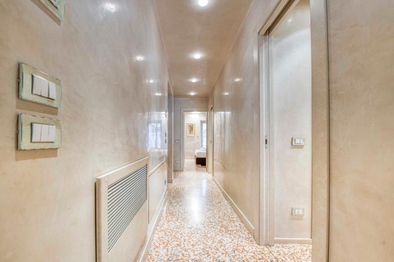 Apartmentsarena - Suite Mercatorum - Piazza Erbe Verona Eksteriør bilde