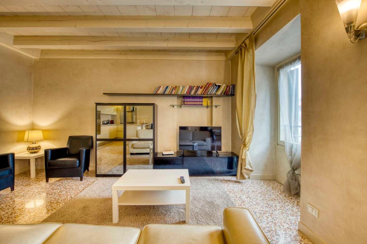 Apartmentsarena - Suite Mercatorum - Piazza Erbe Verona Eksteriør bilde