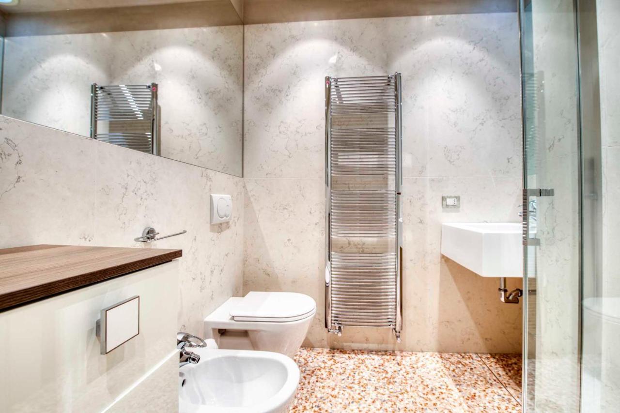 Apartmentsarena - Suite Mercatorum - Piazza Erbe Verona Eksteriør bilde